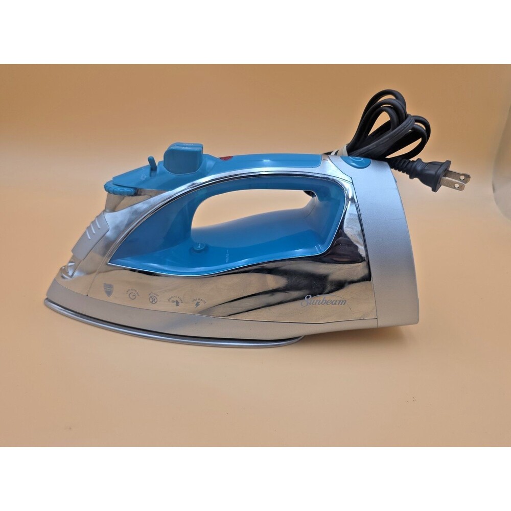 Sunbeam Steam Master Prof Iron Silver/Blue Model GCSBSP-201 Retractable Cord